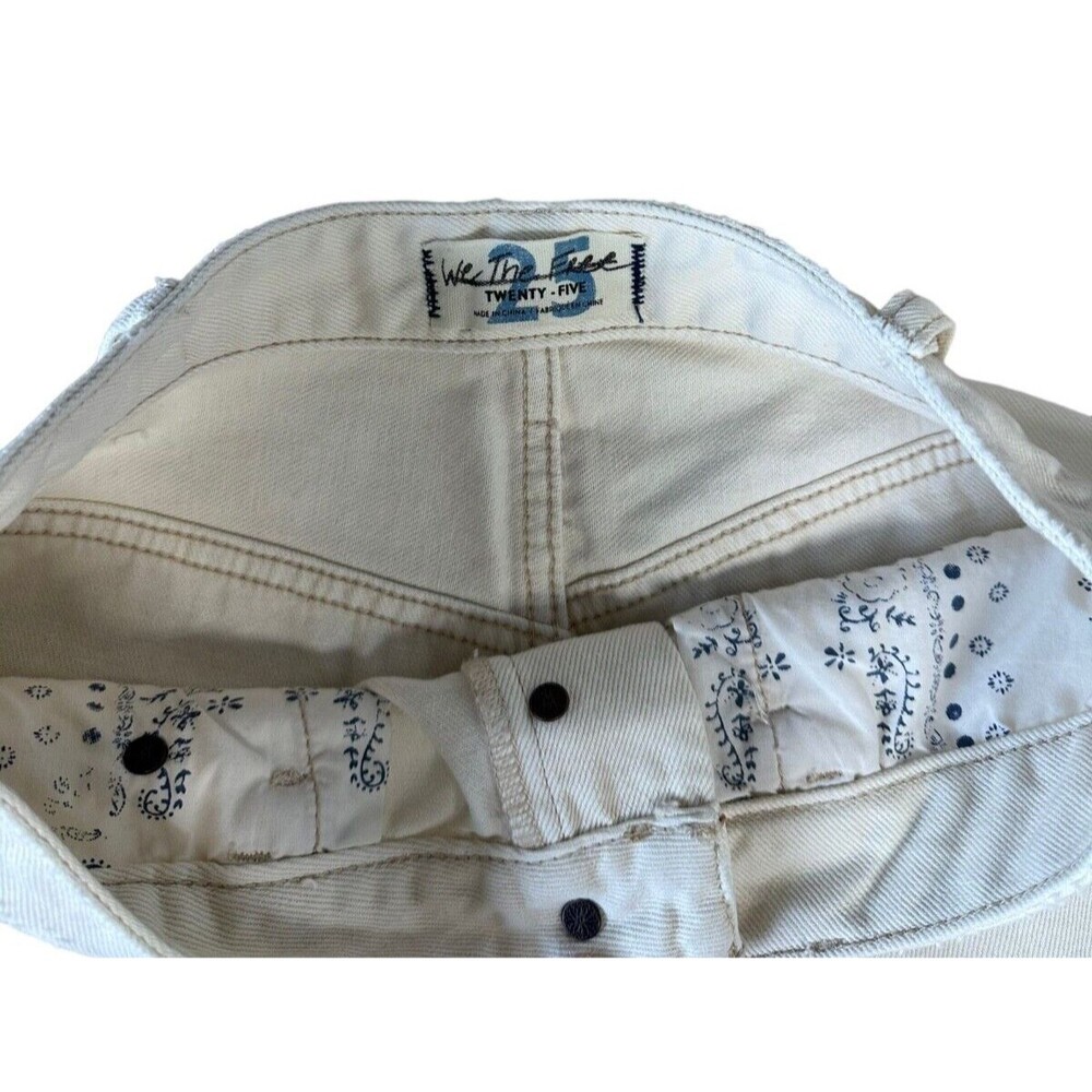 Free People WE THE FREE Women's Baggy Tomboy Denim Shorts Size 25 Off White - Picture 5 of 11